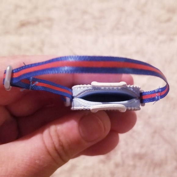 2020 L.O.L Surprise Doll OMG! Busy B. B. Purse Handbag Blue Series 2 - Picture 5 of 10